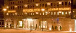 Promenade Hotel